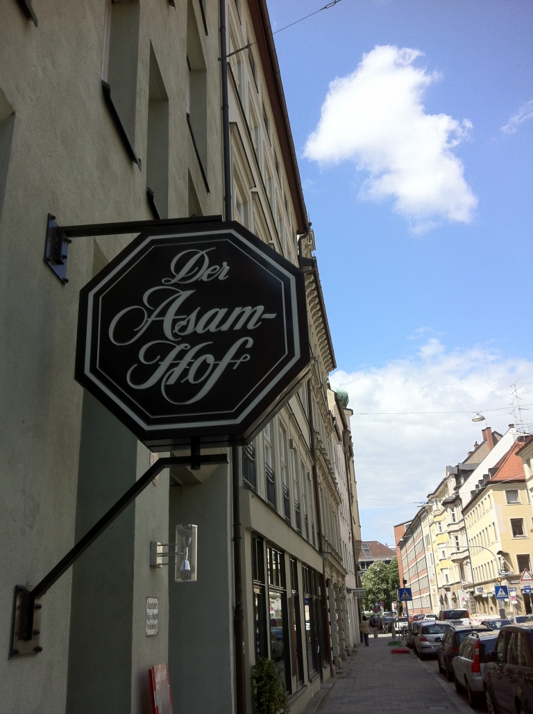 Asamhof - Bricelta - Café Restaurant Bar